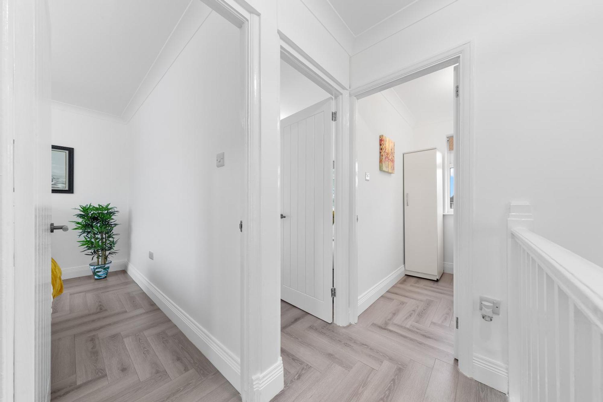 3 Bedroom House Close To Dartford Station ภายนอก รูปภาพ